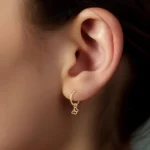 گوشواره حلقه‌ای با آویز پروانه کد 100102